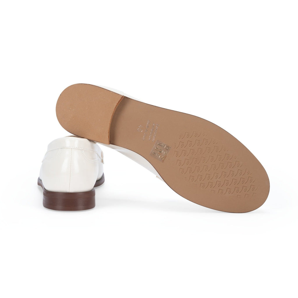 Zapri | Mocasines Clásicos en Color Crema