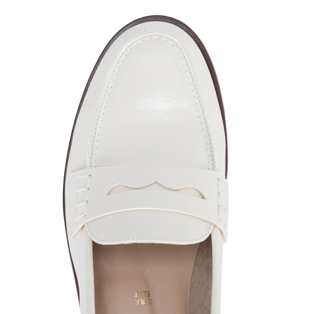 Zapri | Mocasines Clásicos en Color Crema