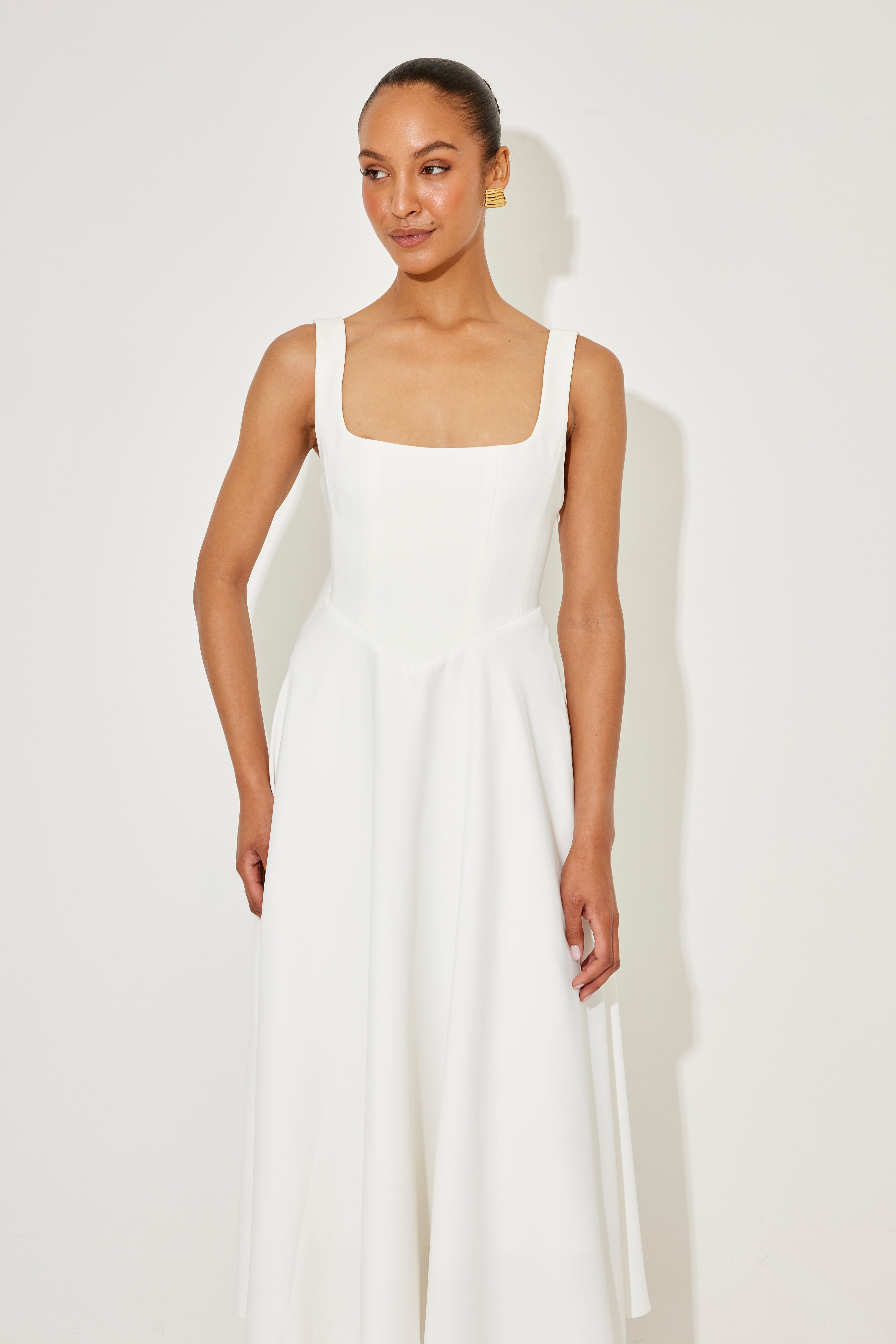 Delphine | Zeitloses fließendes Midi-Kleid