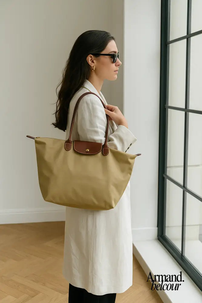 Noa | Bolso minimalista para un estilo pulido y moderno