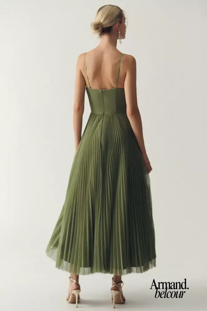 Olivia | Vestido con espalda abierta Dress