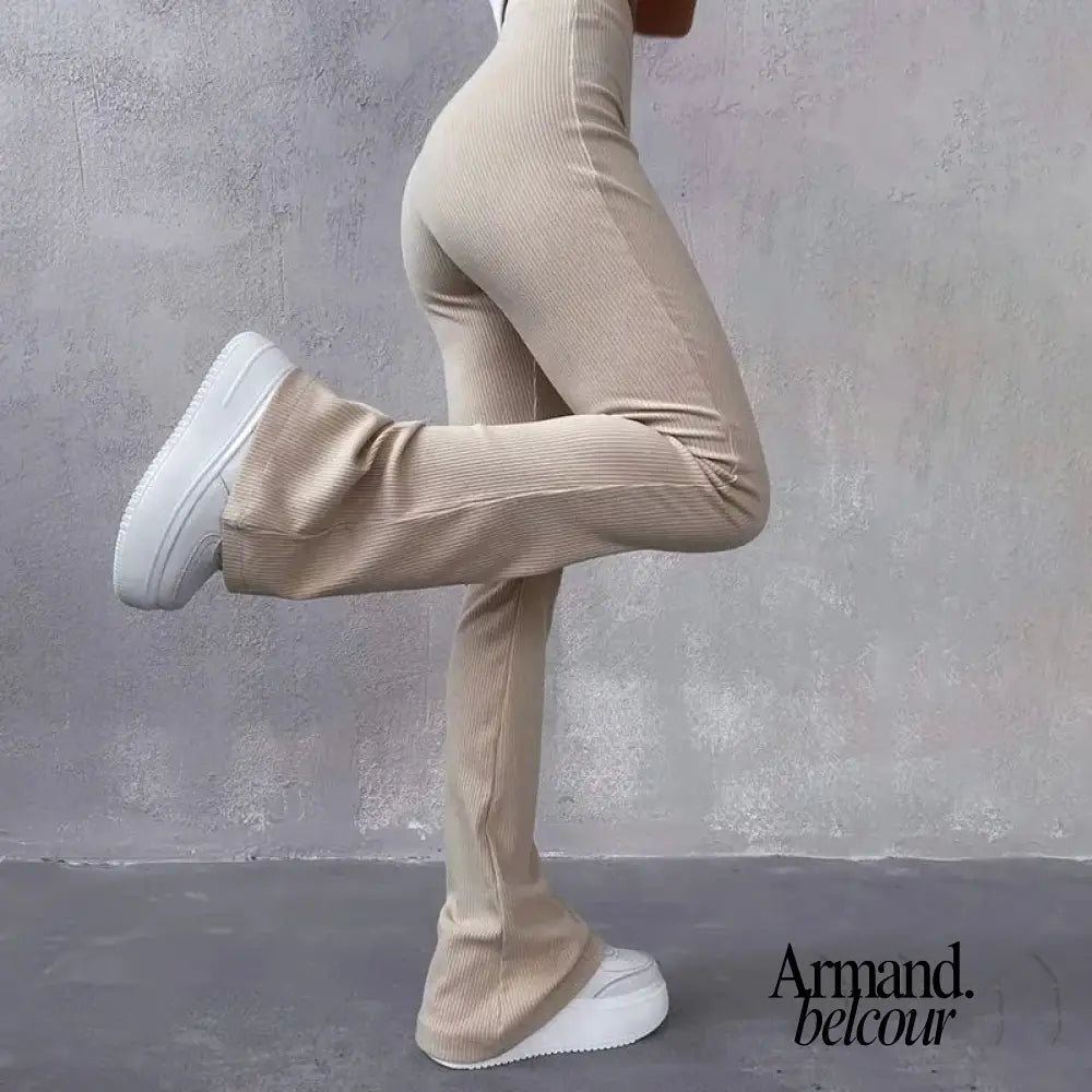 Ona | Pantalones acampanados cómodos