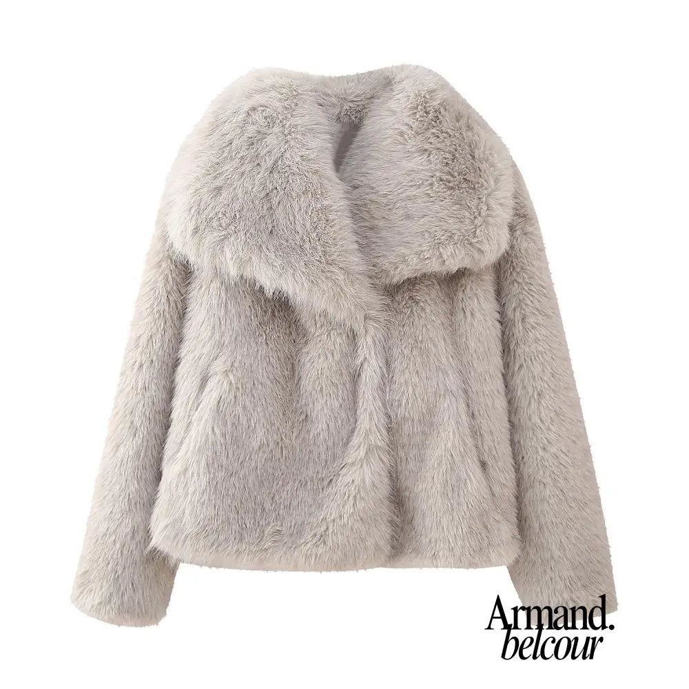 Siberia | Chaqueta de piel sintética con textura suave